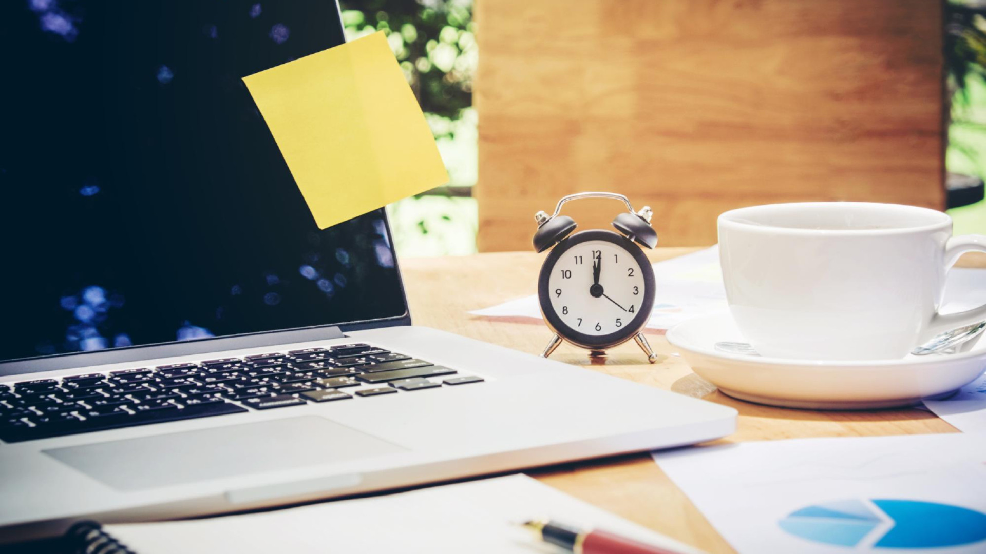 Comment l’automatisation du pointage améliore la précision du suivi des heures supplémentaires ?