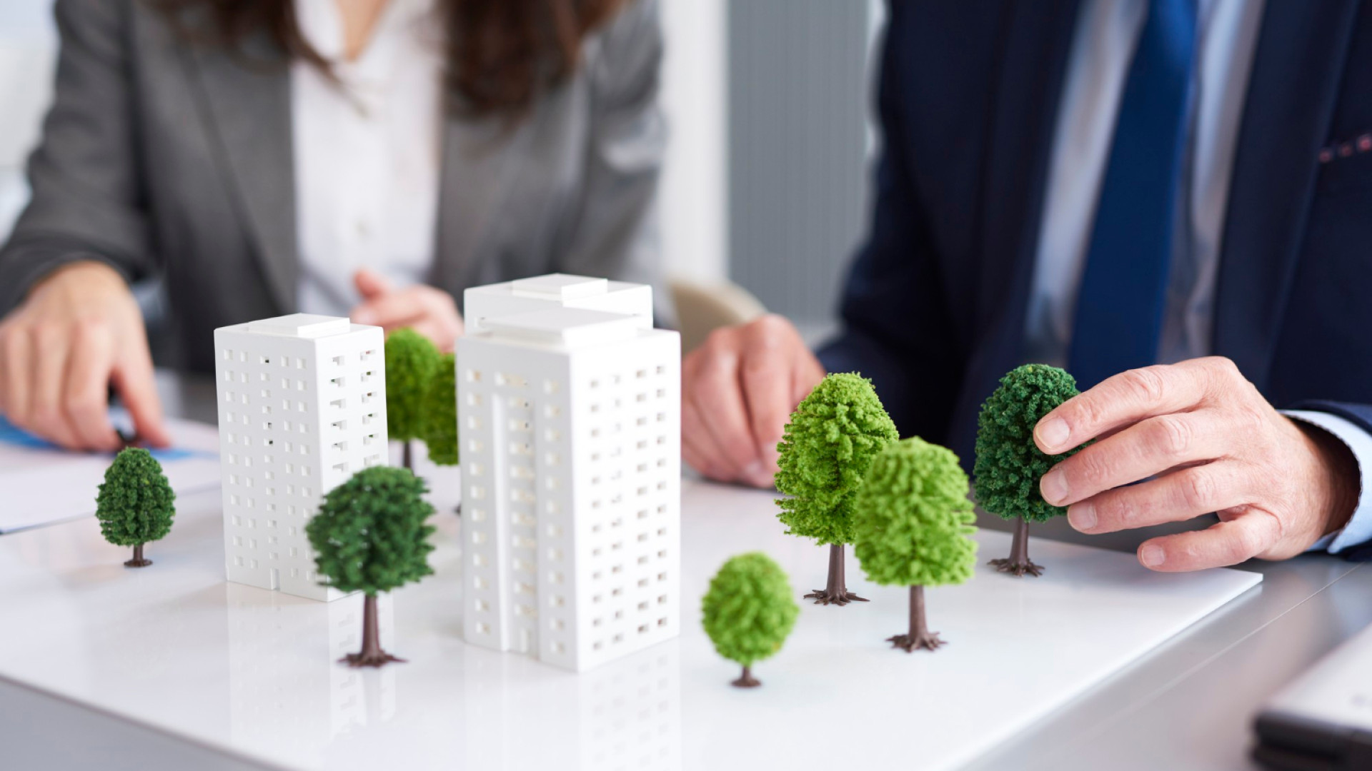 Optimiser ses revenus avec une SCPI de rendement : conseils et astuces