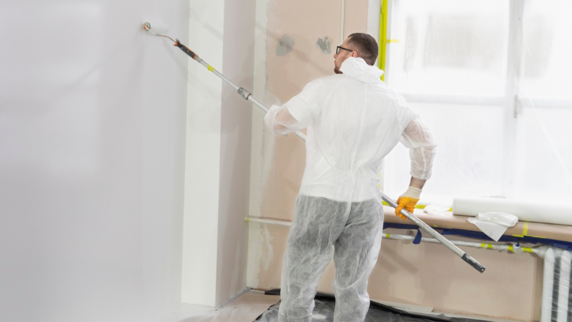 Comment choisir un peintre professionnel pour rénover votre maison à la Rochelle ?