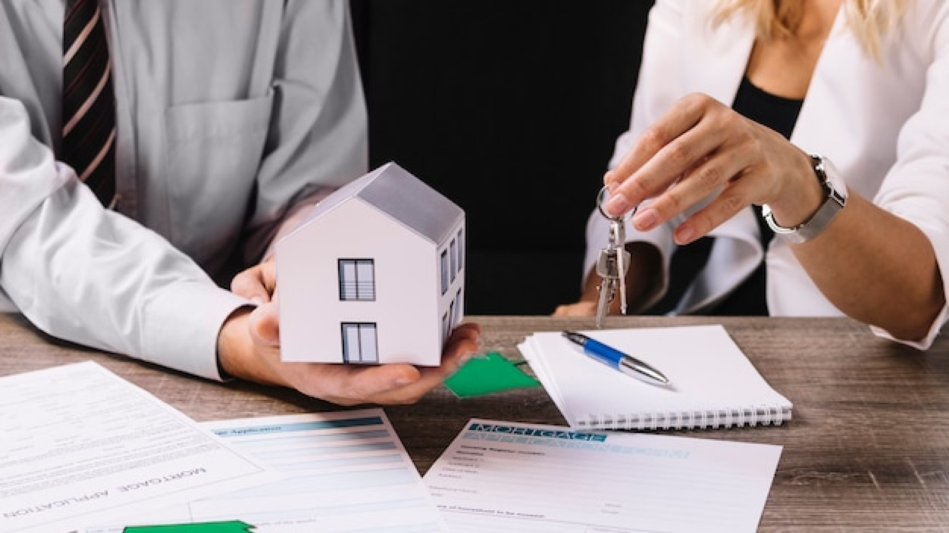 Assurance emprunteur : obligatoire par la loi ou imposée par les banques ?